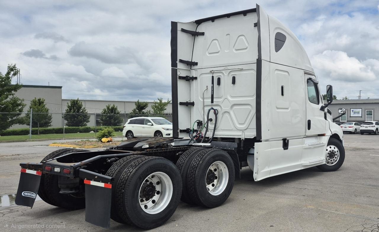 Freightliner New Cascadia 126  2022