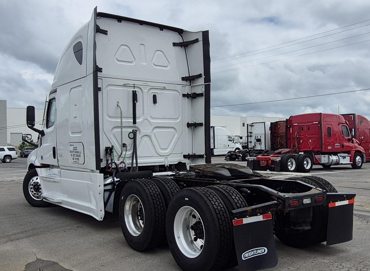 Freightliner New Cascadia 126  2022