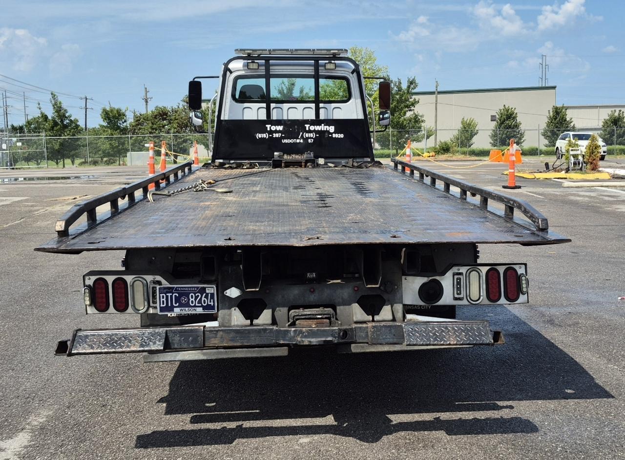 Freightliner M2 106 Medium Duty  2014