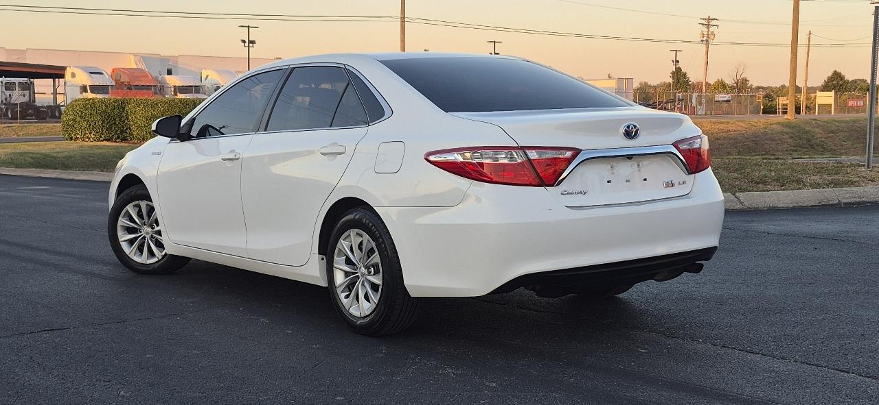Toyota Camry Hybrid LE 2017