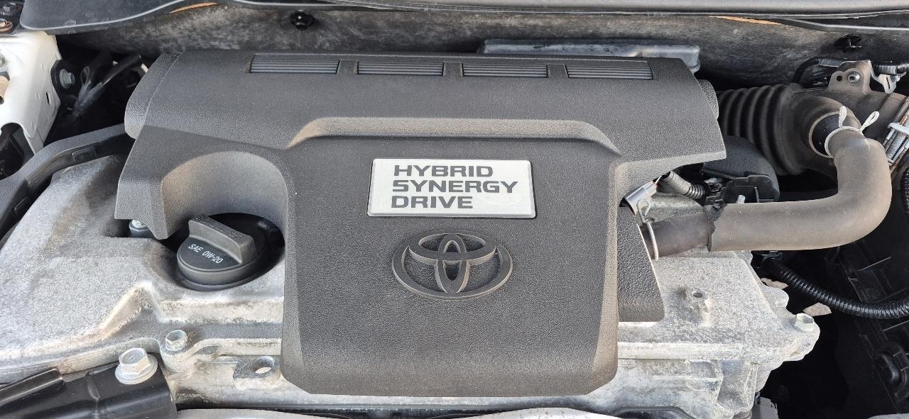 Toyota Camry Hybrid LE 2017