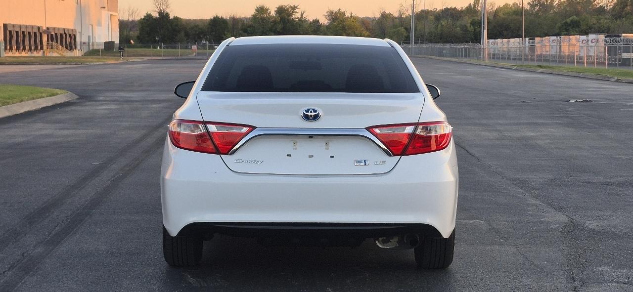 Toyota Camry Hybrid LE 2017