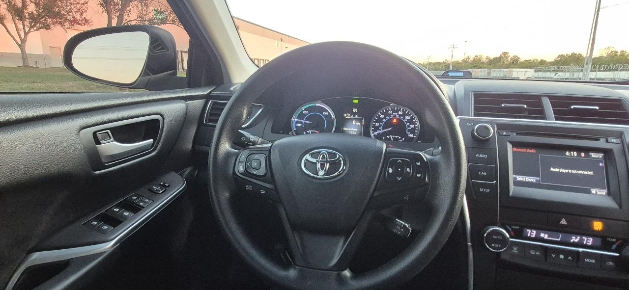 Toyota Camry Hybrid LE 2017