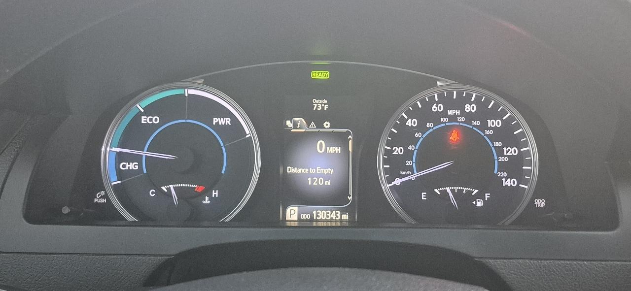 Toyota Camry Hybrid LE 2017