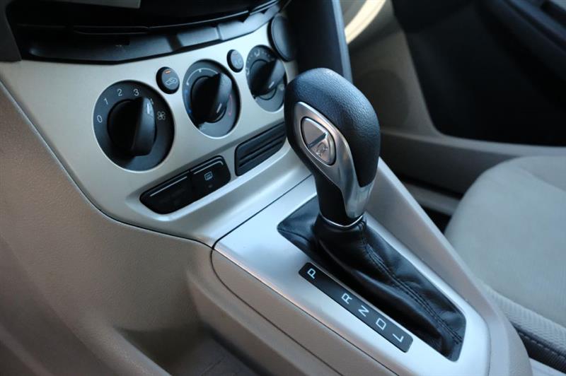 Ford Focus  2012 Ford Focus  2012