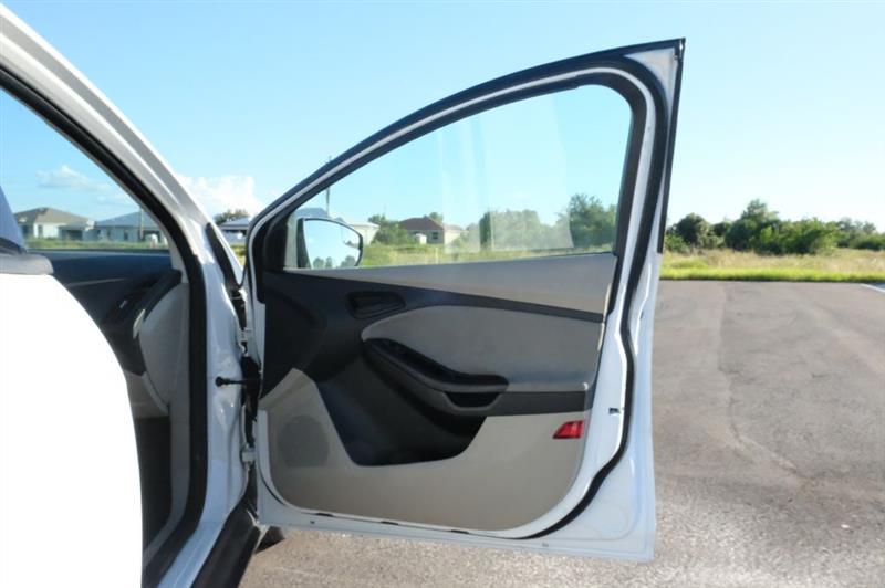 Ford Focus  2012 Ford Focus  2012