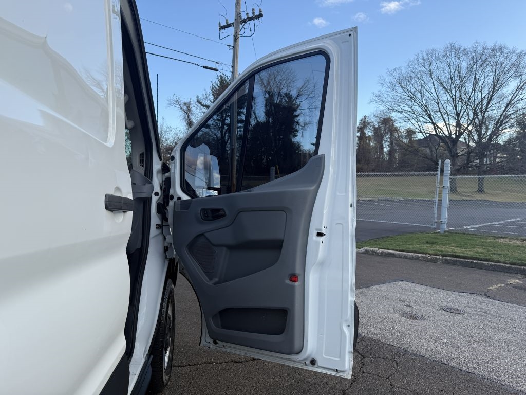Ford Transit  2019