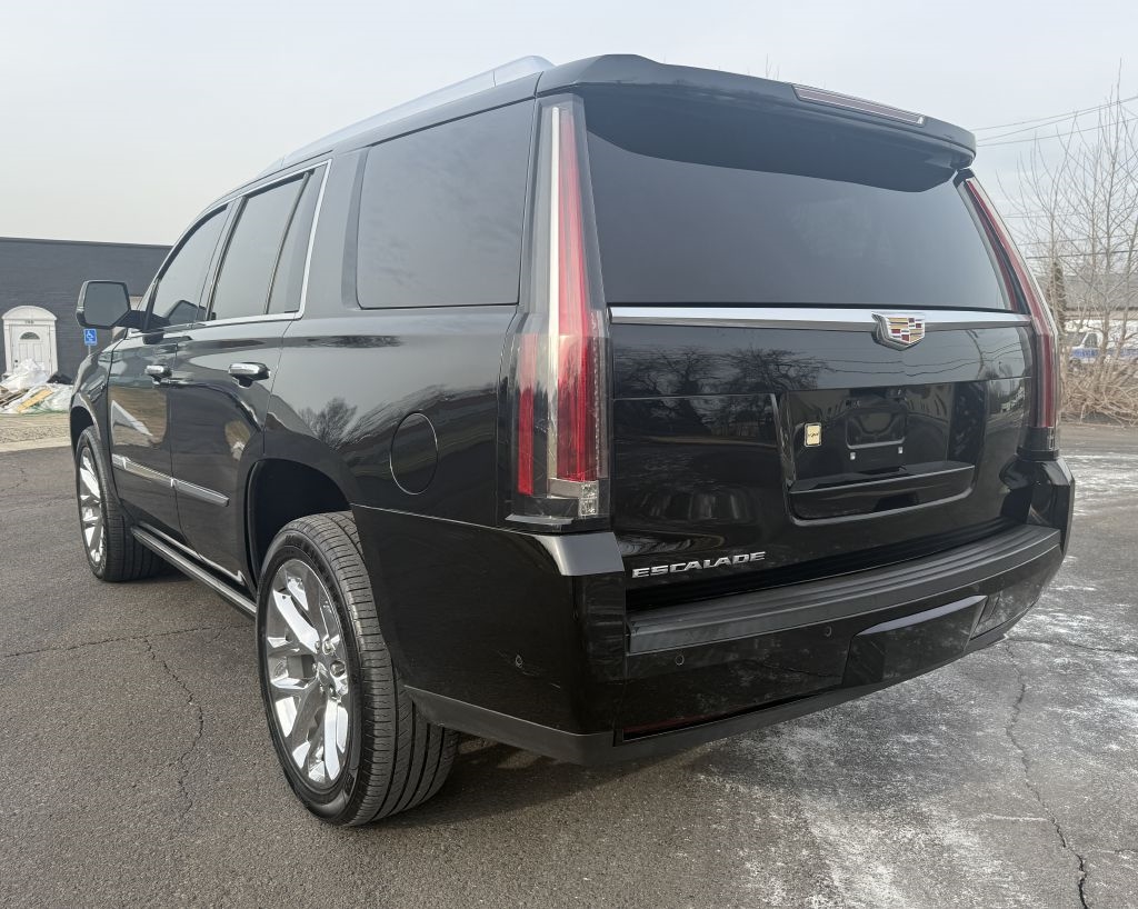 Cadillac Escalade  2017