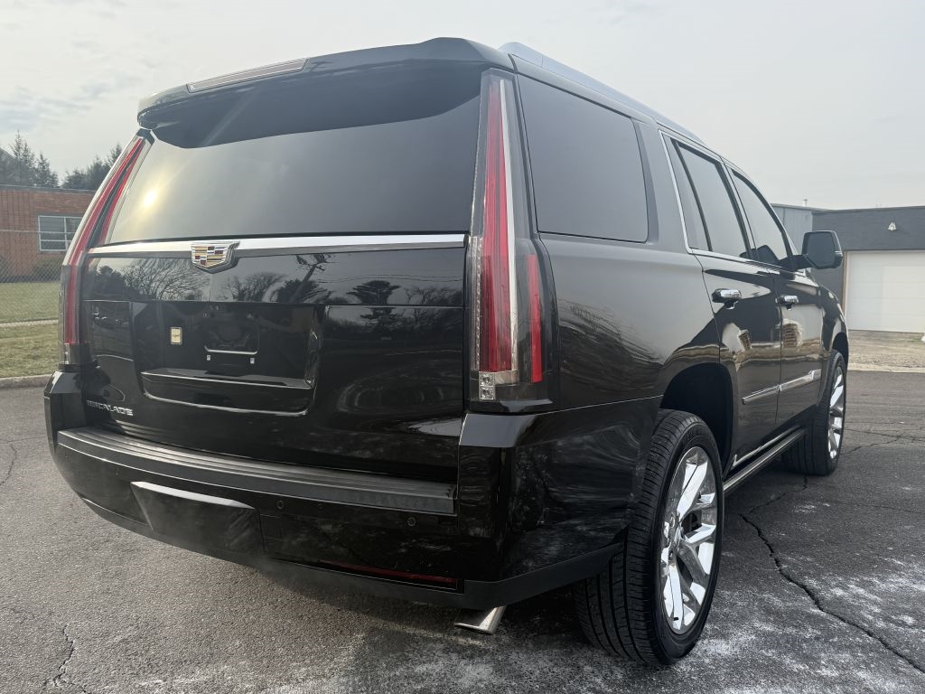Cadillac Escalade  2017