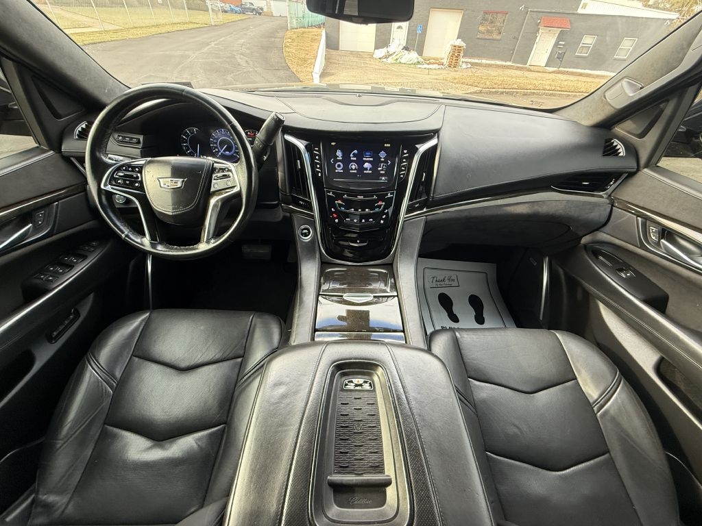 Cadillac Escalade  2017