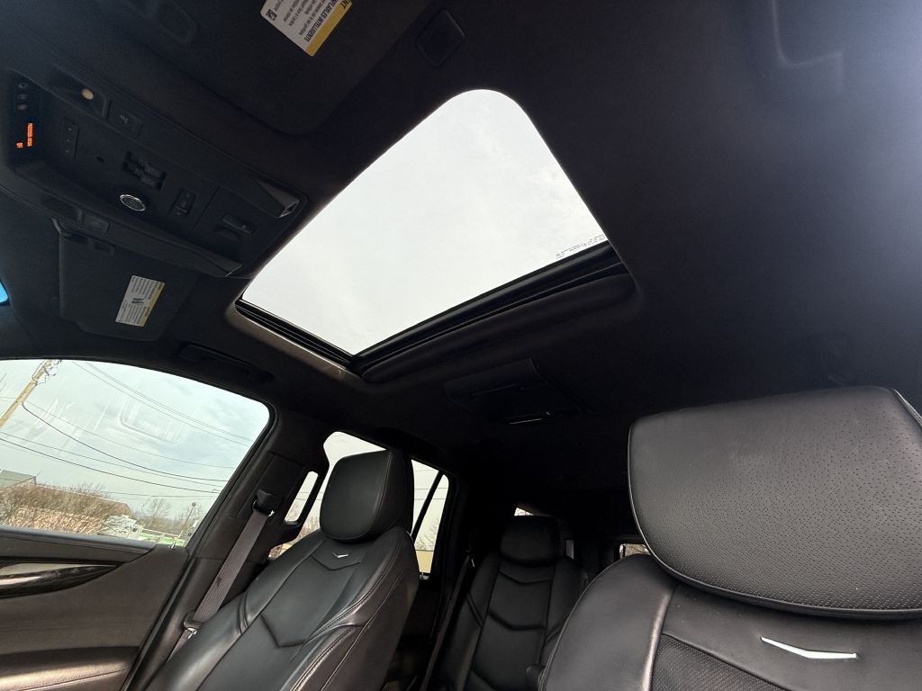 Cadillac Escalade  2017