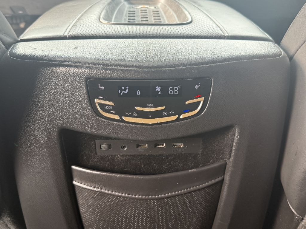 Cadillac Escalade  2017