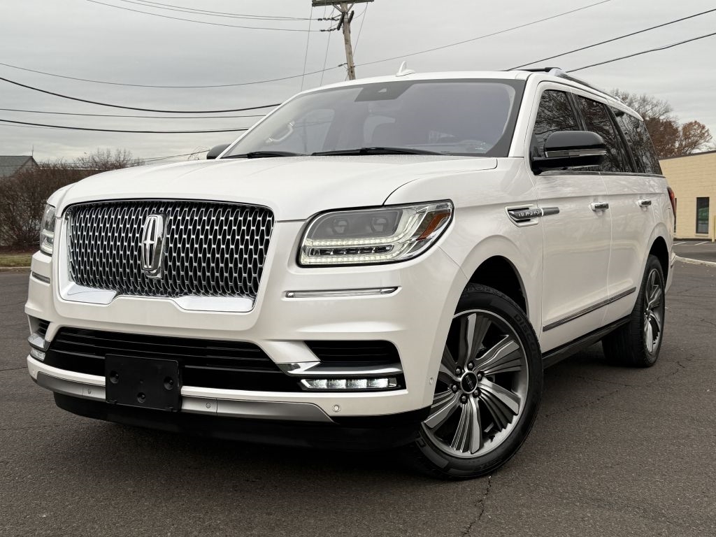 2019 Lincoln Navigator Reserve's photo
