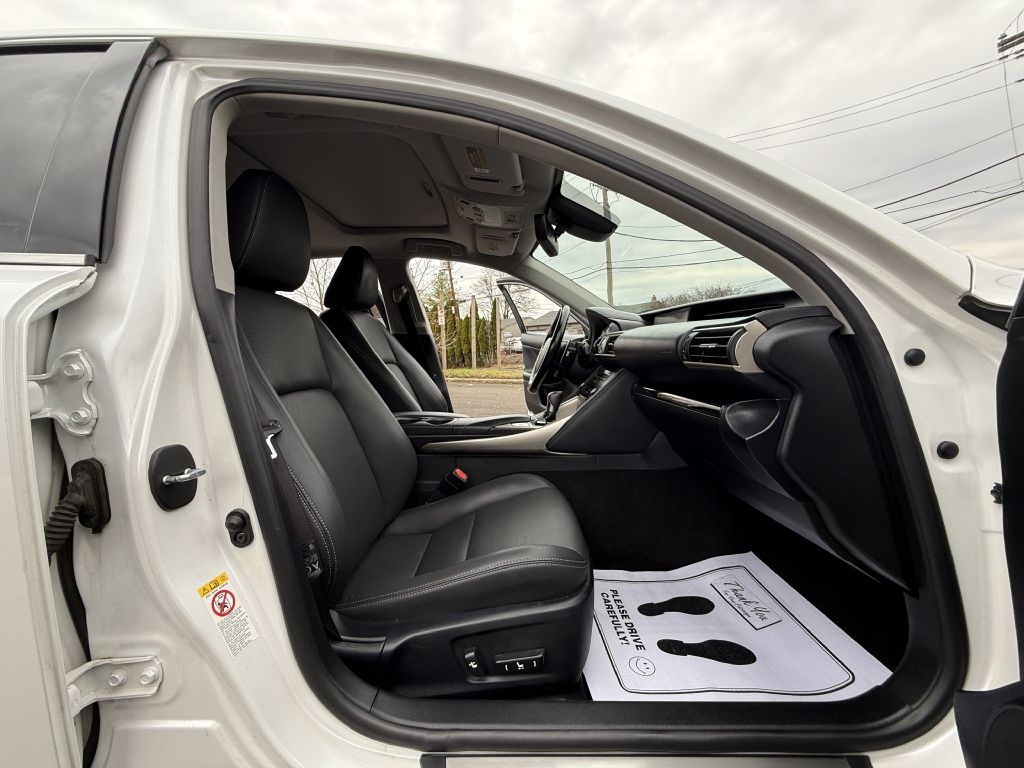 Lexus IS 300 AWD 2017