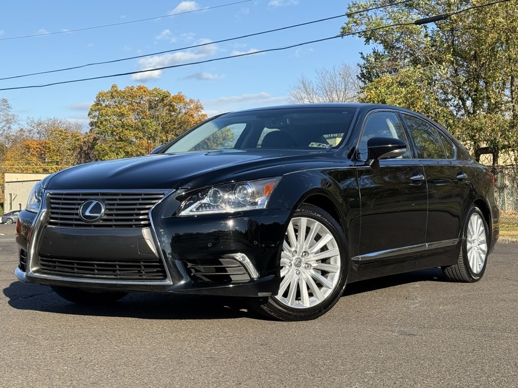 2014 Lexus LS Base's photo