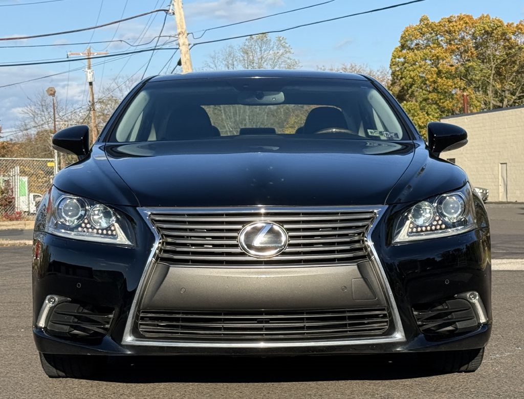 Lexus LS 460  2014