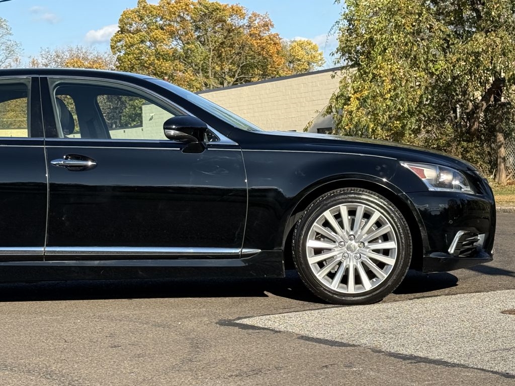 Lexus LS 460  2014