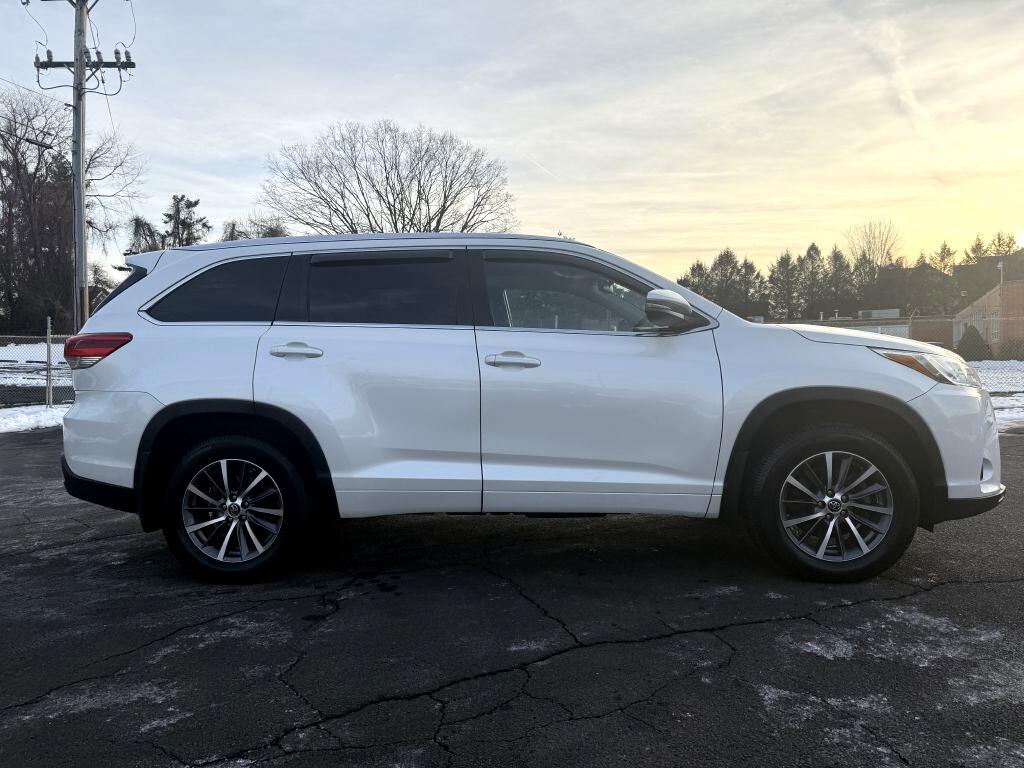 Toyota Highlander  2018