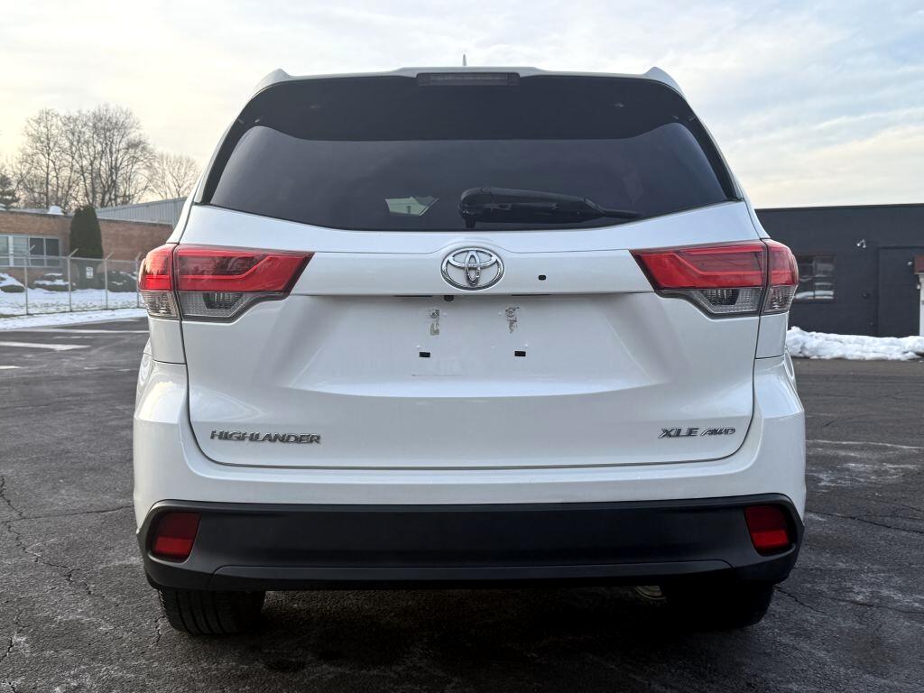 Toyota Highlander  2018