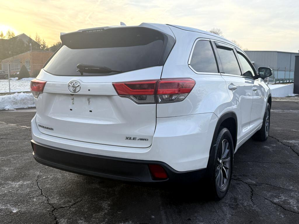 Toyota Highlander  2018