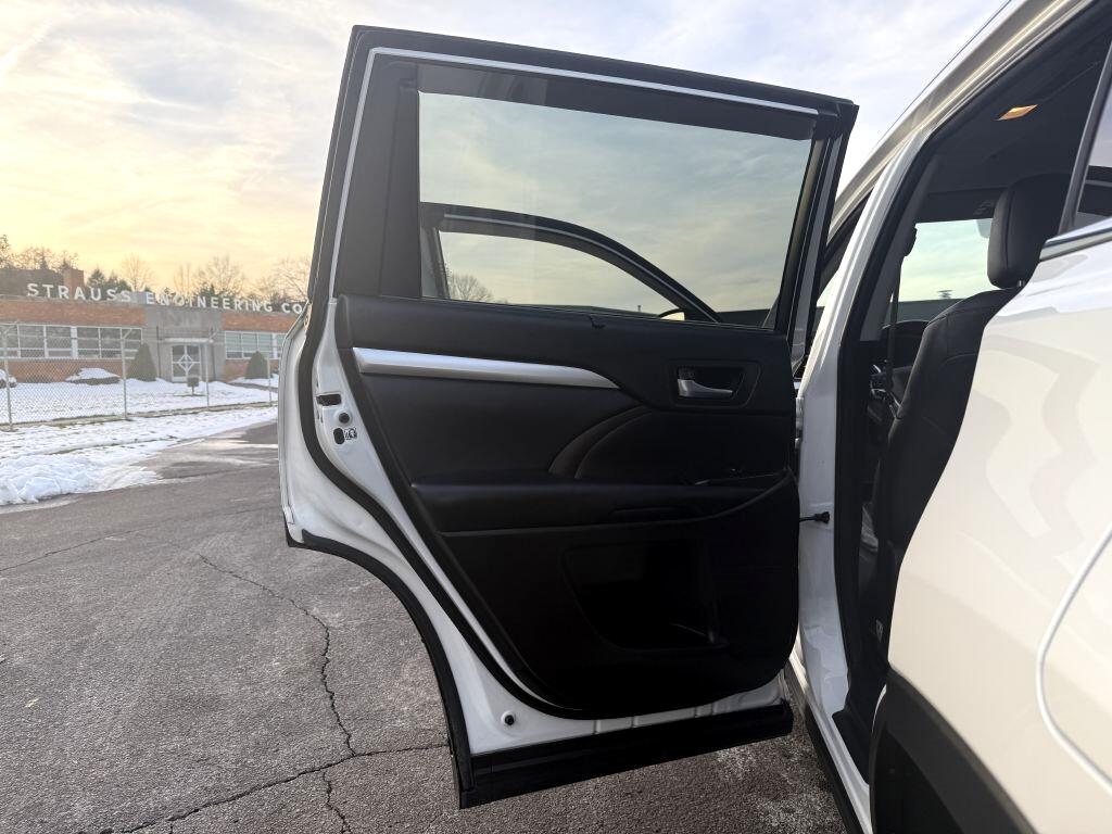 Toyota Highlander  2018