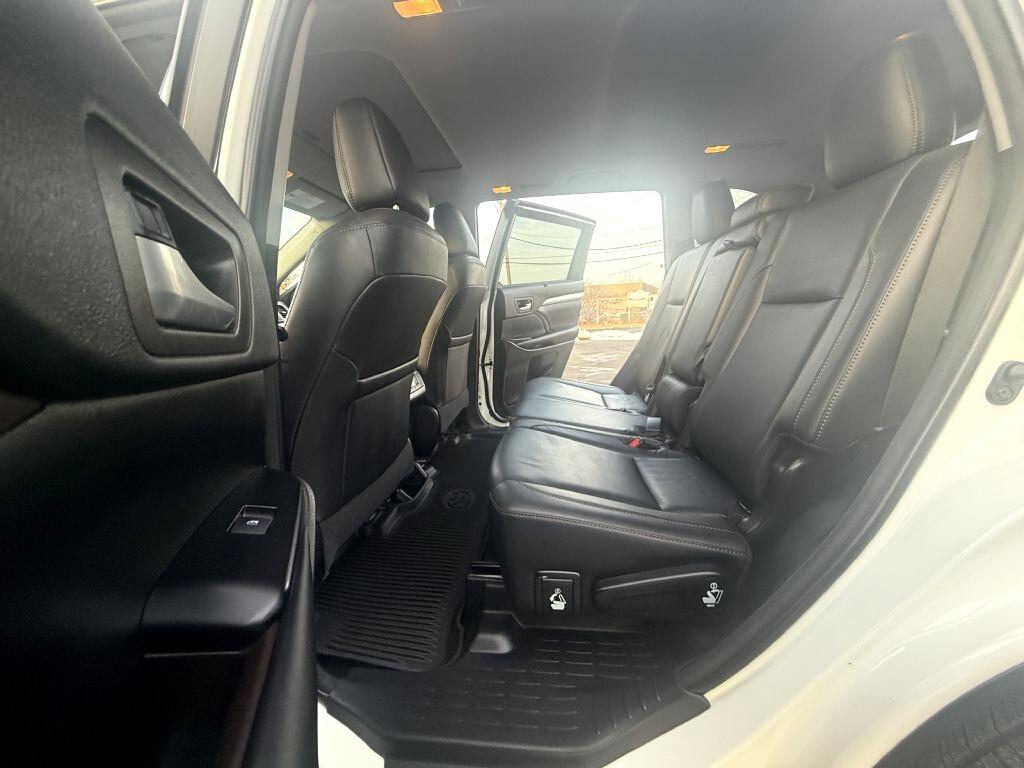 Toyota Highlander  2018