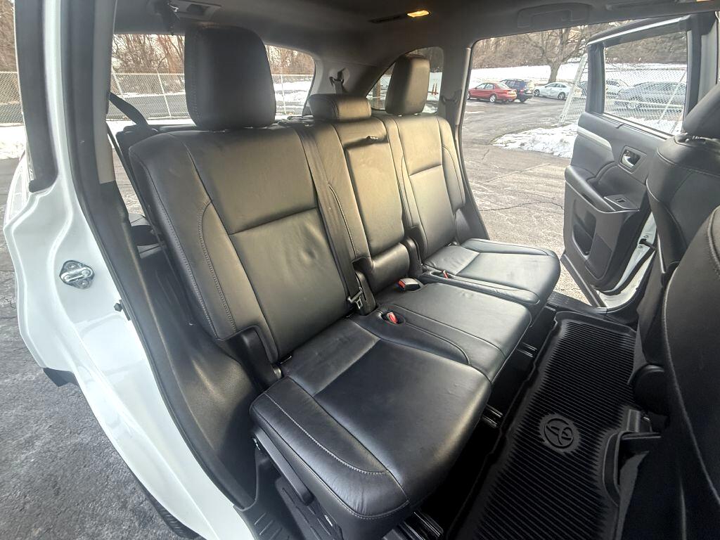 Toyota Highlander  2018