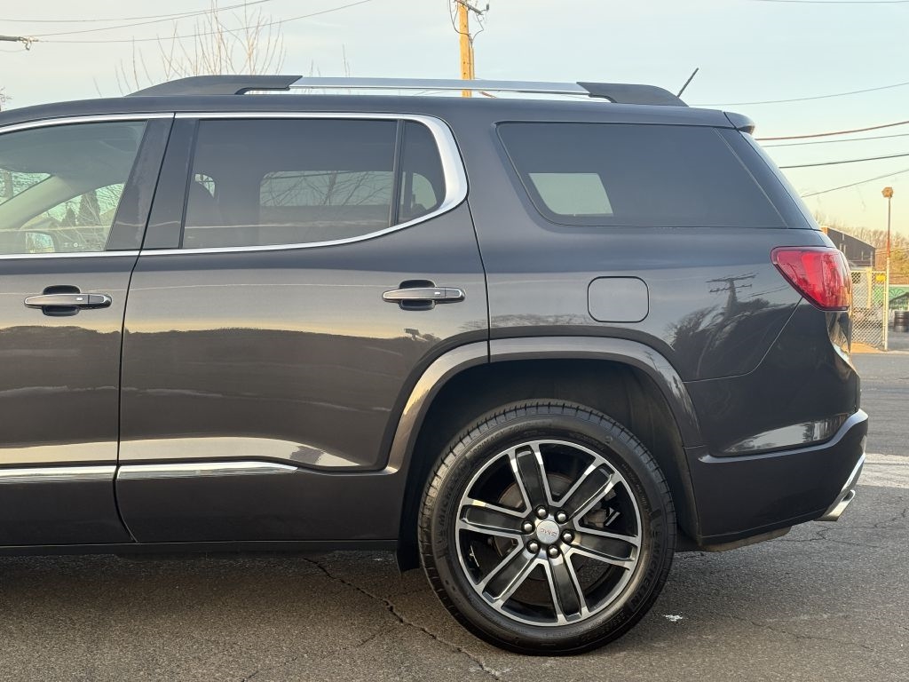 GMC Acadia  2017