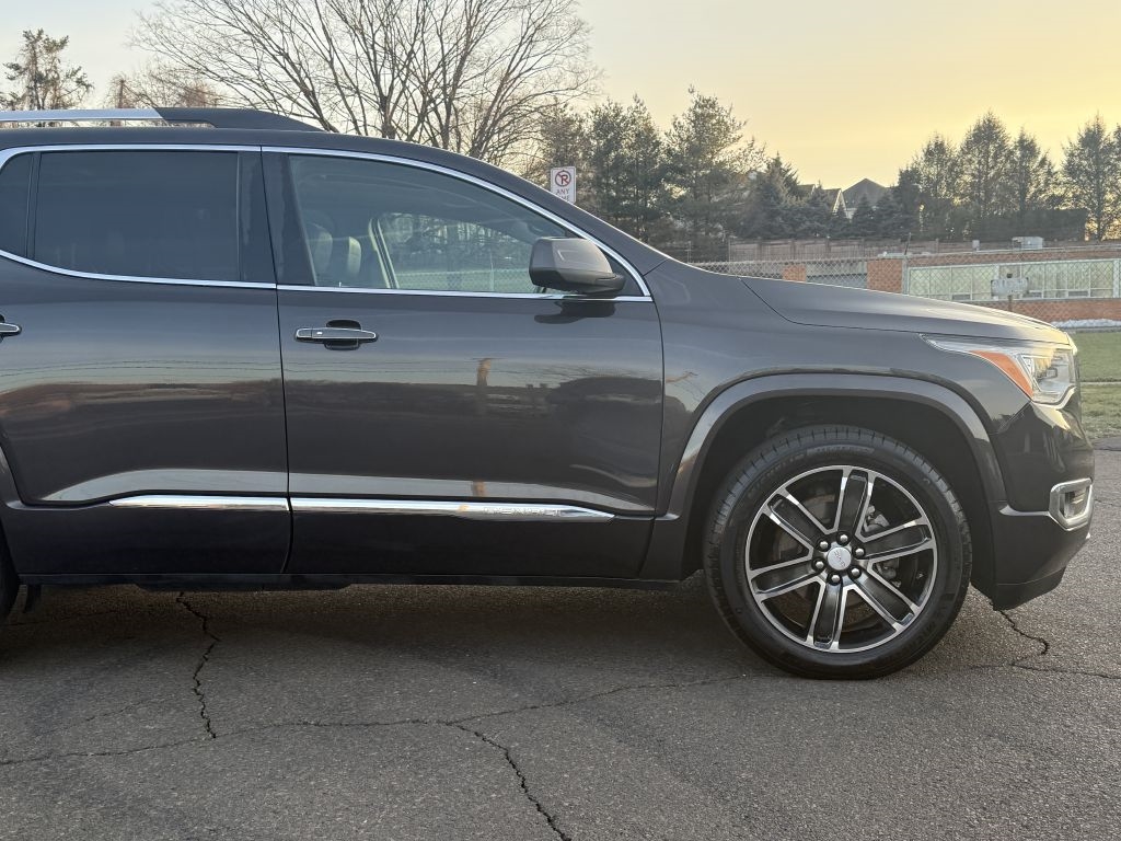 GMC Acadia  2017