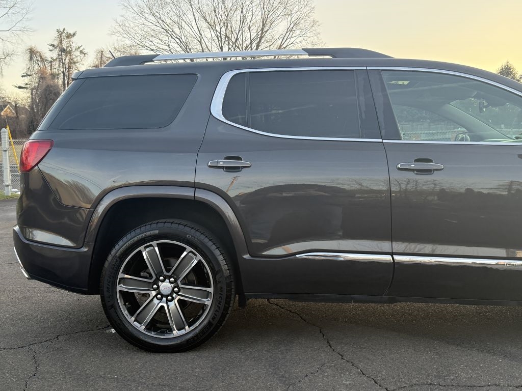 GMC Acadia  2017