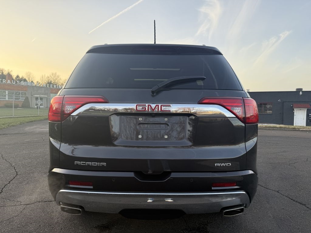 GMC Acadia  2017