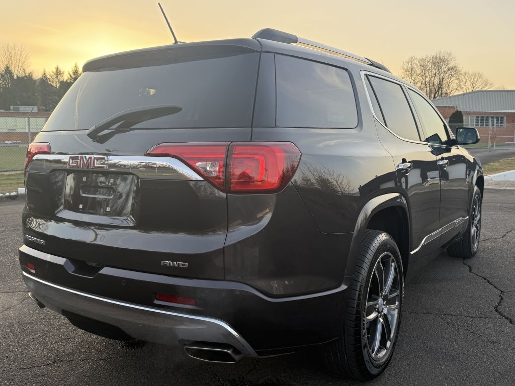 GMC Acadia  2017