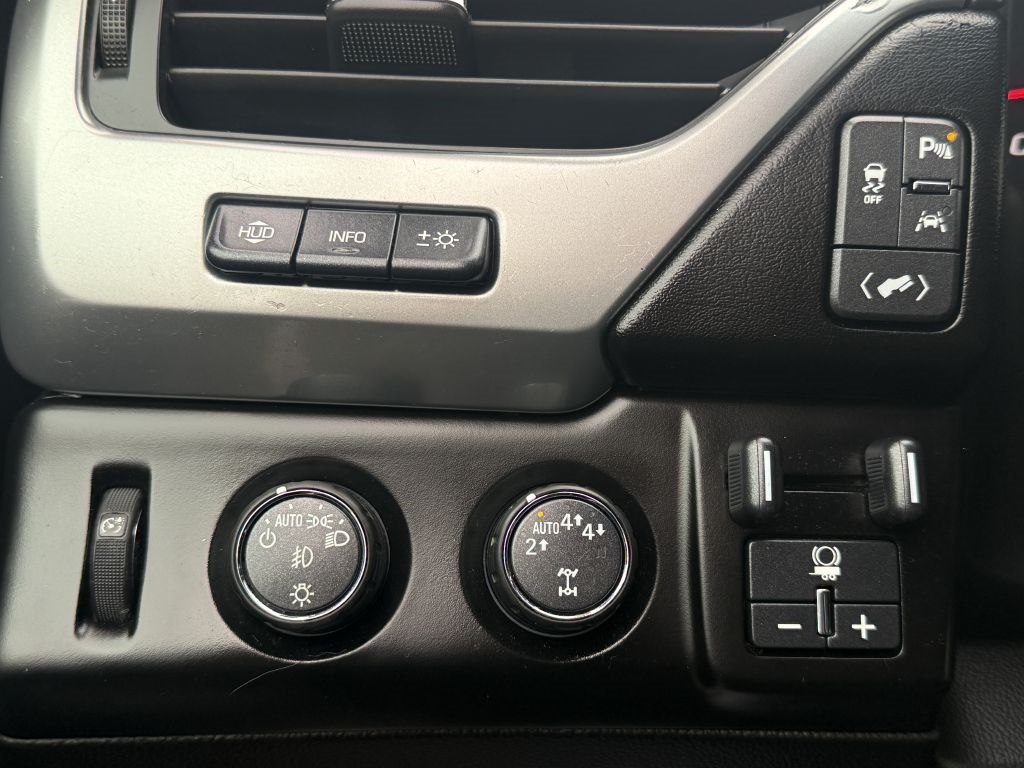 Chevrolet Tahoe  2017