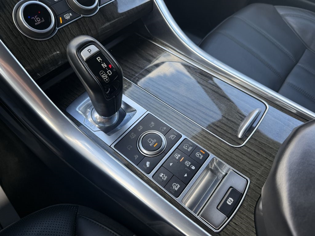 Land Rover Range Rover Sport  2016