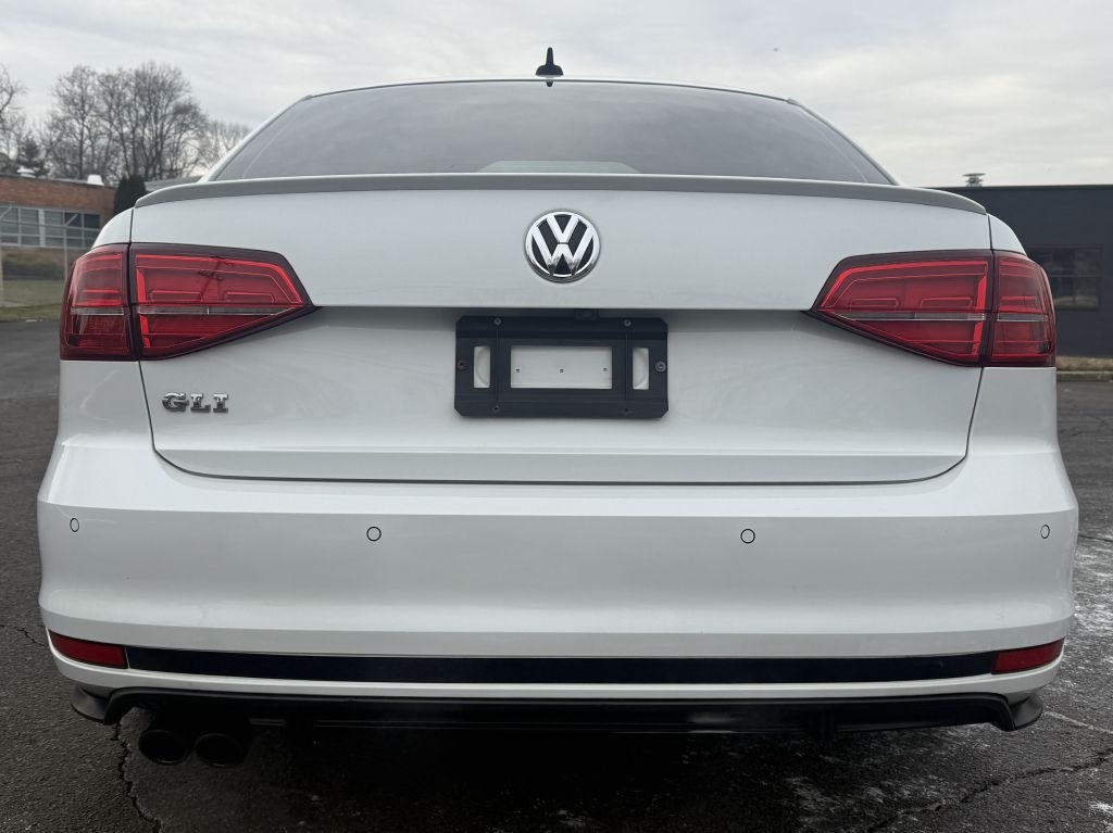 Volkswagen Jetta  2017