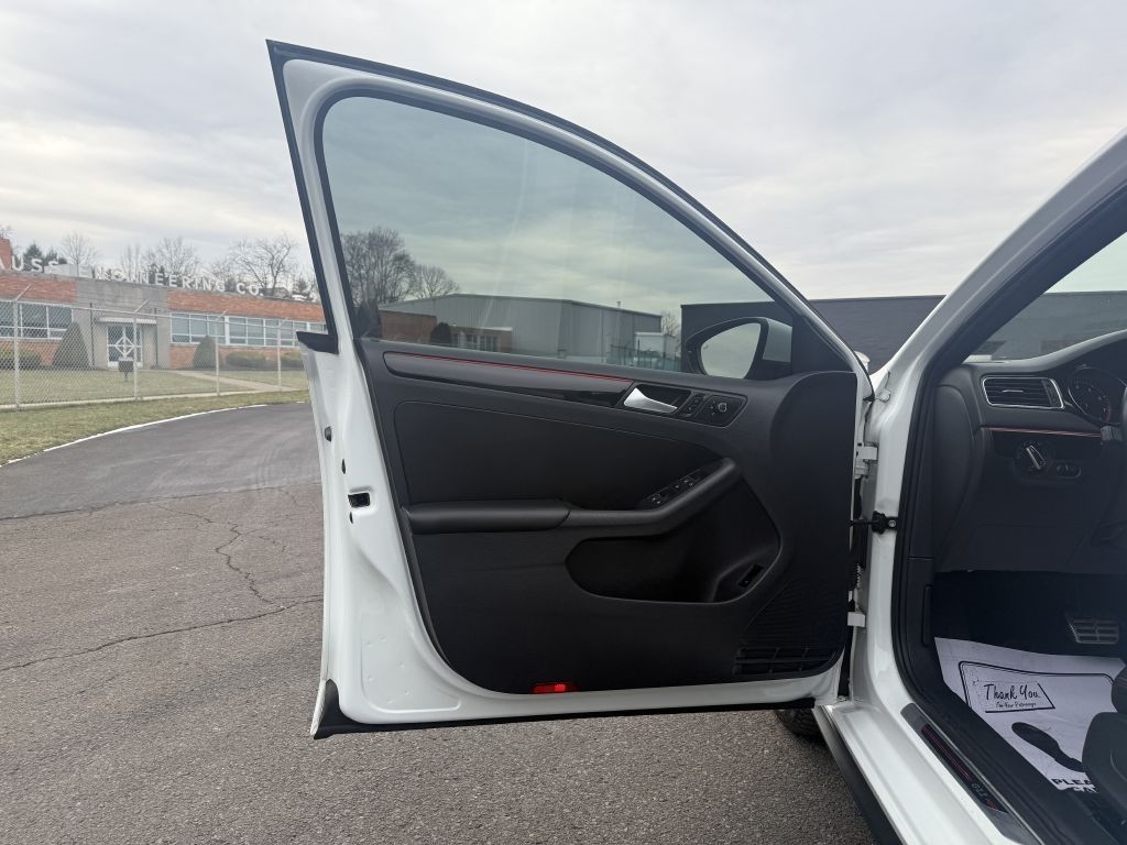 Volkswagen Jetta  2017