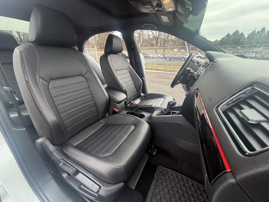 Volkswagen Jetta  2017