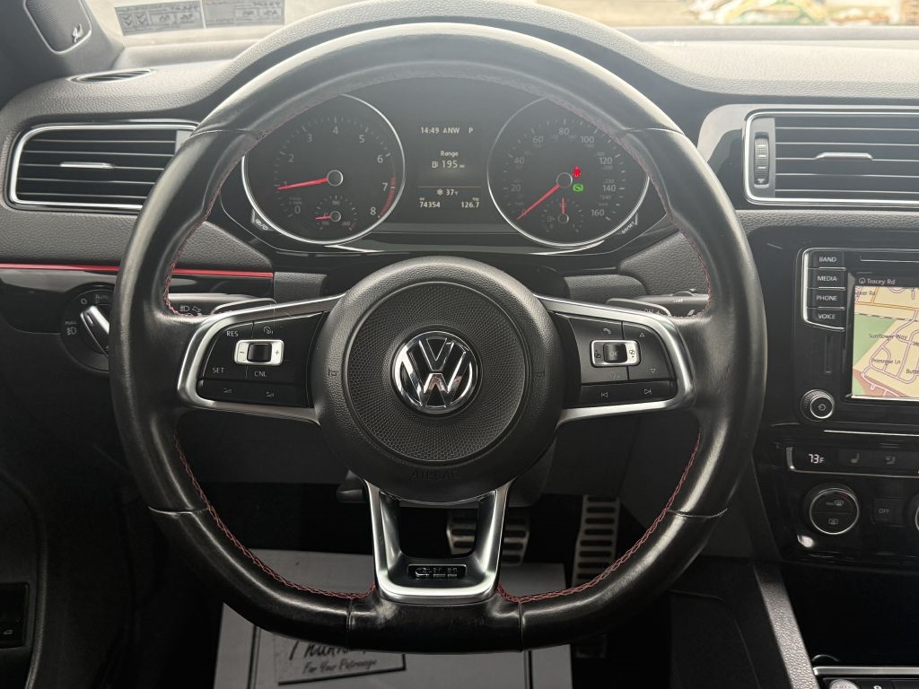 Volkswagen Jetta  2017