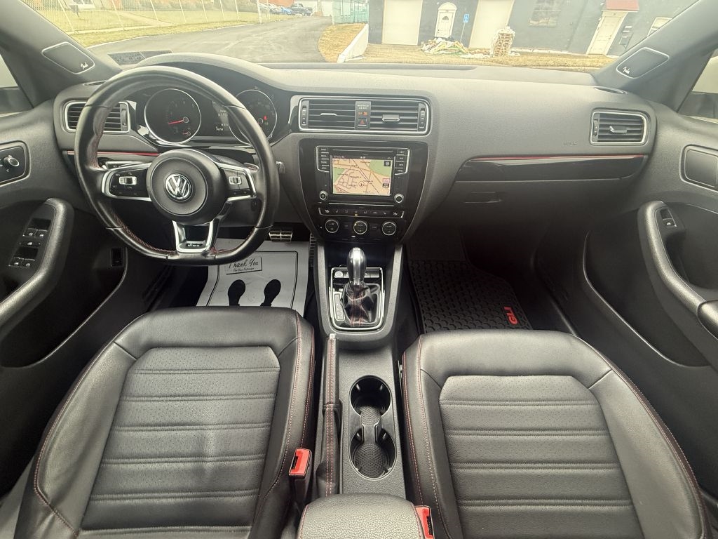 Volkswagen Jetta  2017