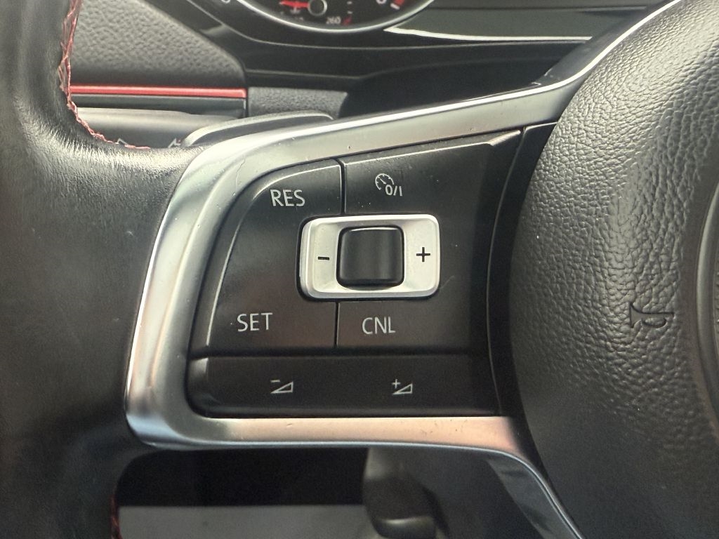 Volkswagen Jetta  2017