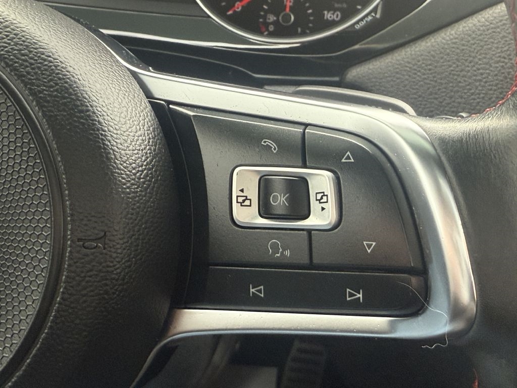 Volkswagen Jetta  2017