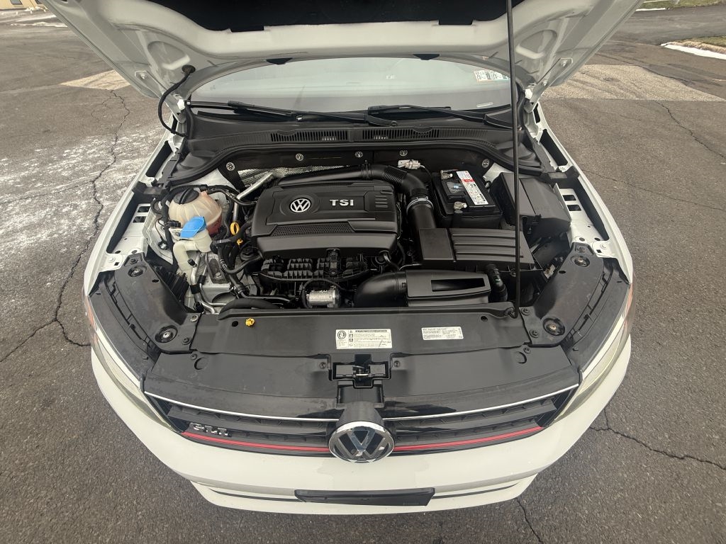 Volkswagen Jetta  2017