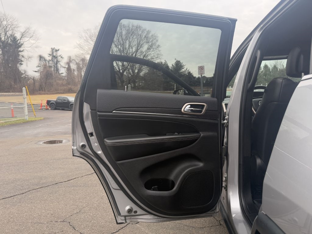 Jeep Grand Cherokee  2017