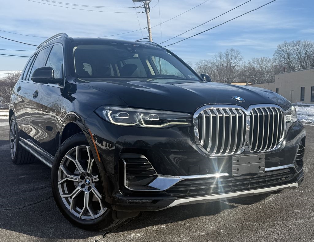 BMW X7  2021