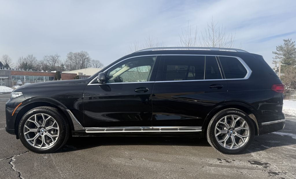 BMW X7  2021