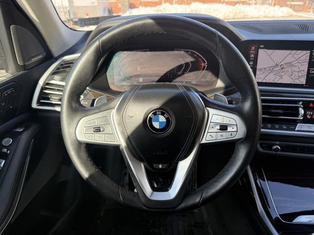BMW X7  2021
