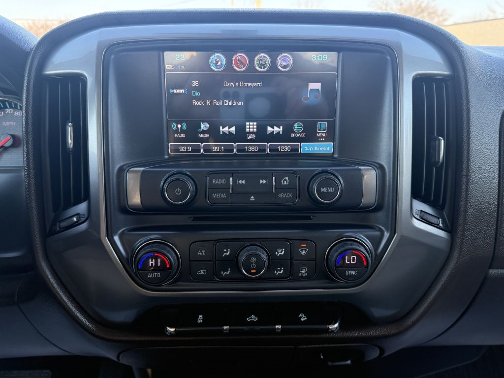 Chevrolet Silverado 1500  2018