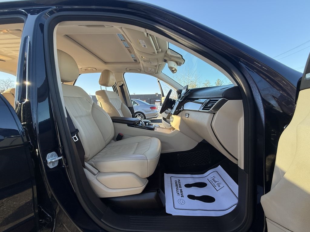 Mercedes-Benz GLE-Class  2016