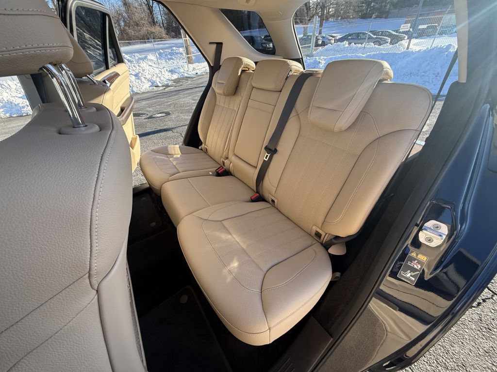 Mercedes-Benz GLE-Class  2016