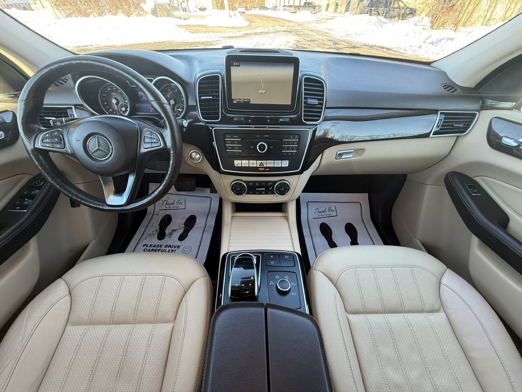 Mercedes-Benz GLE-Class  2016